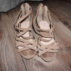 Banana Republic Strappy Suede sandals, women’s 6
